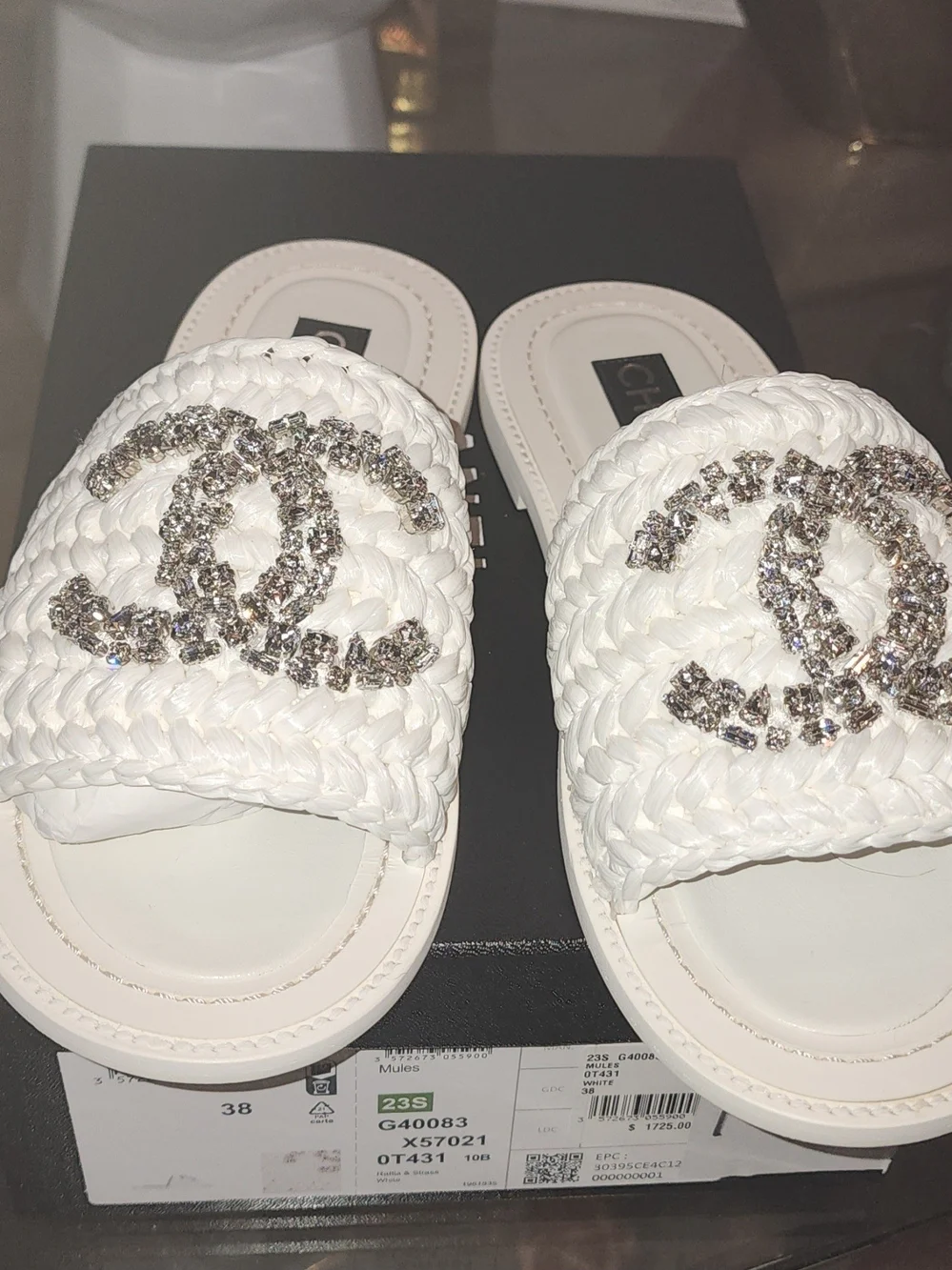 Authenic CHANEL CC CRYSTAL LOGO RAFFIA STRASS  White Braided  CC Slide Mules